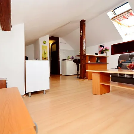 Ante Apartment